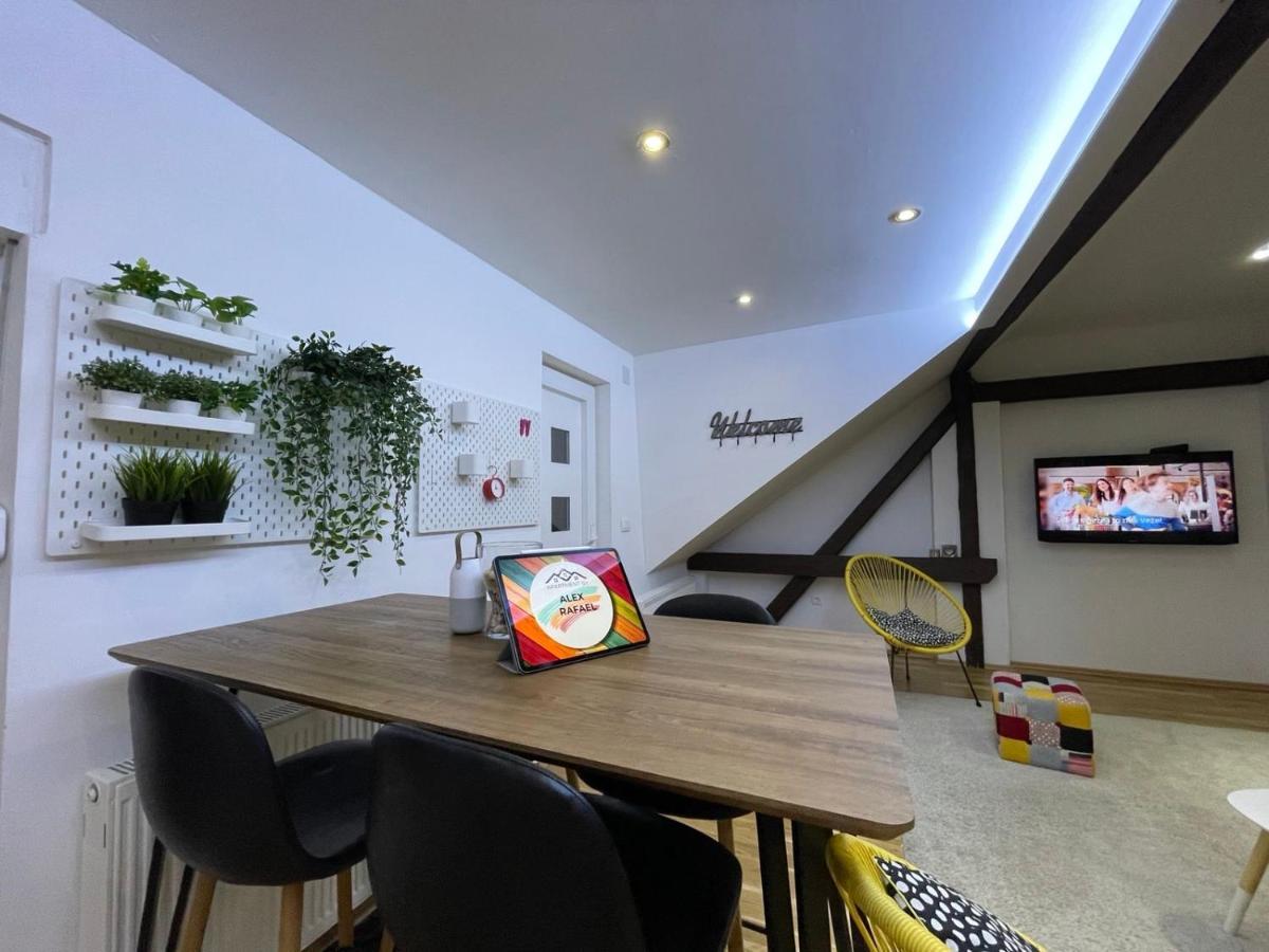 Violet Apartment By Alex Rafael Zagreb Exterior foto